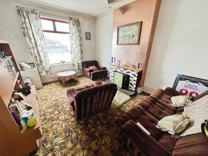 Lounge- click for photo gallery